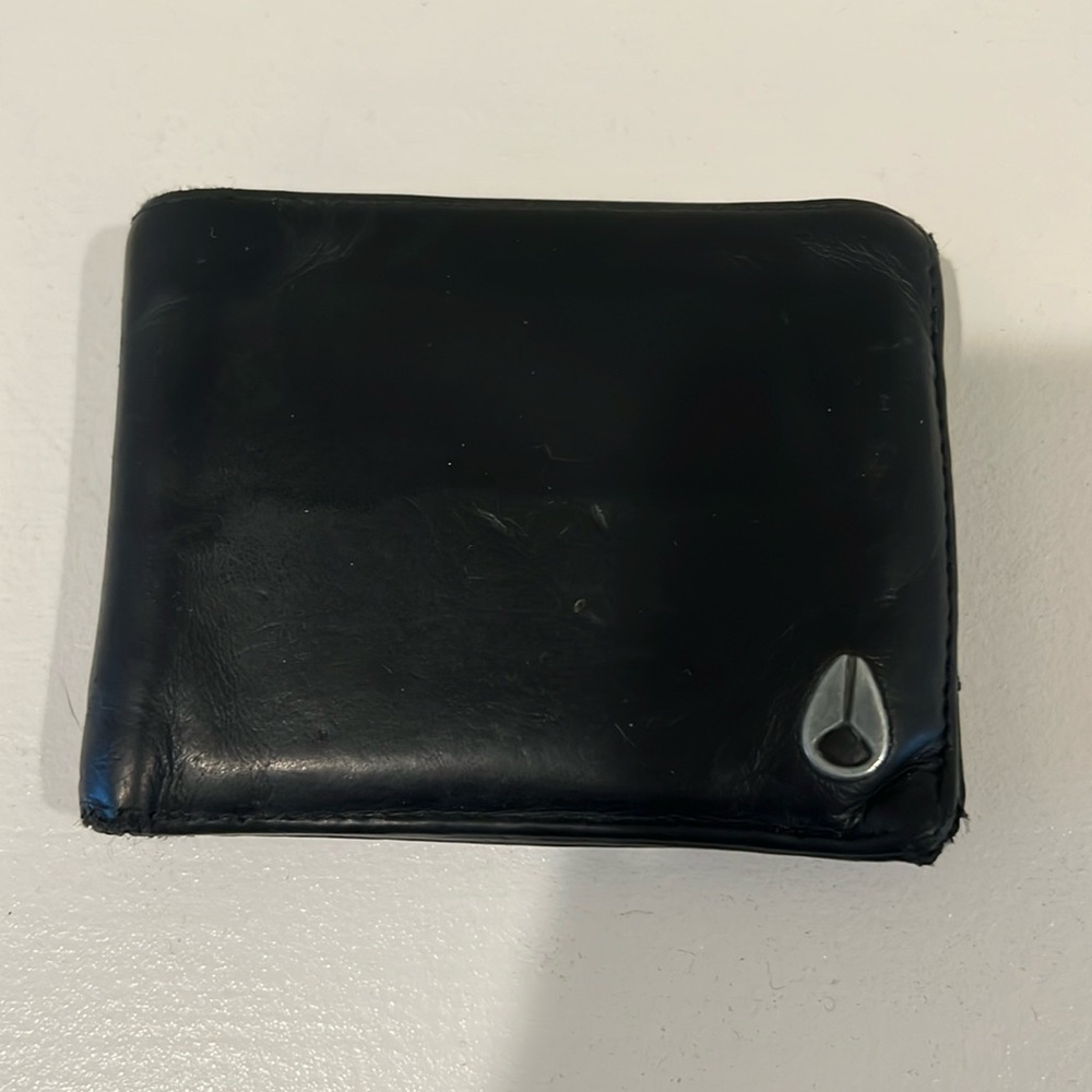 Nixon men’s leather wallet